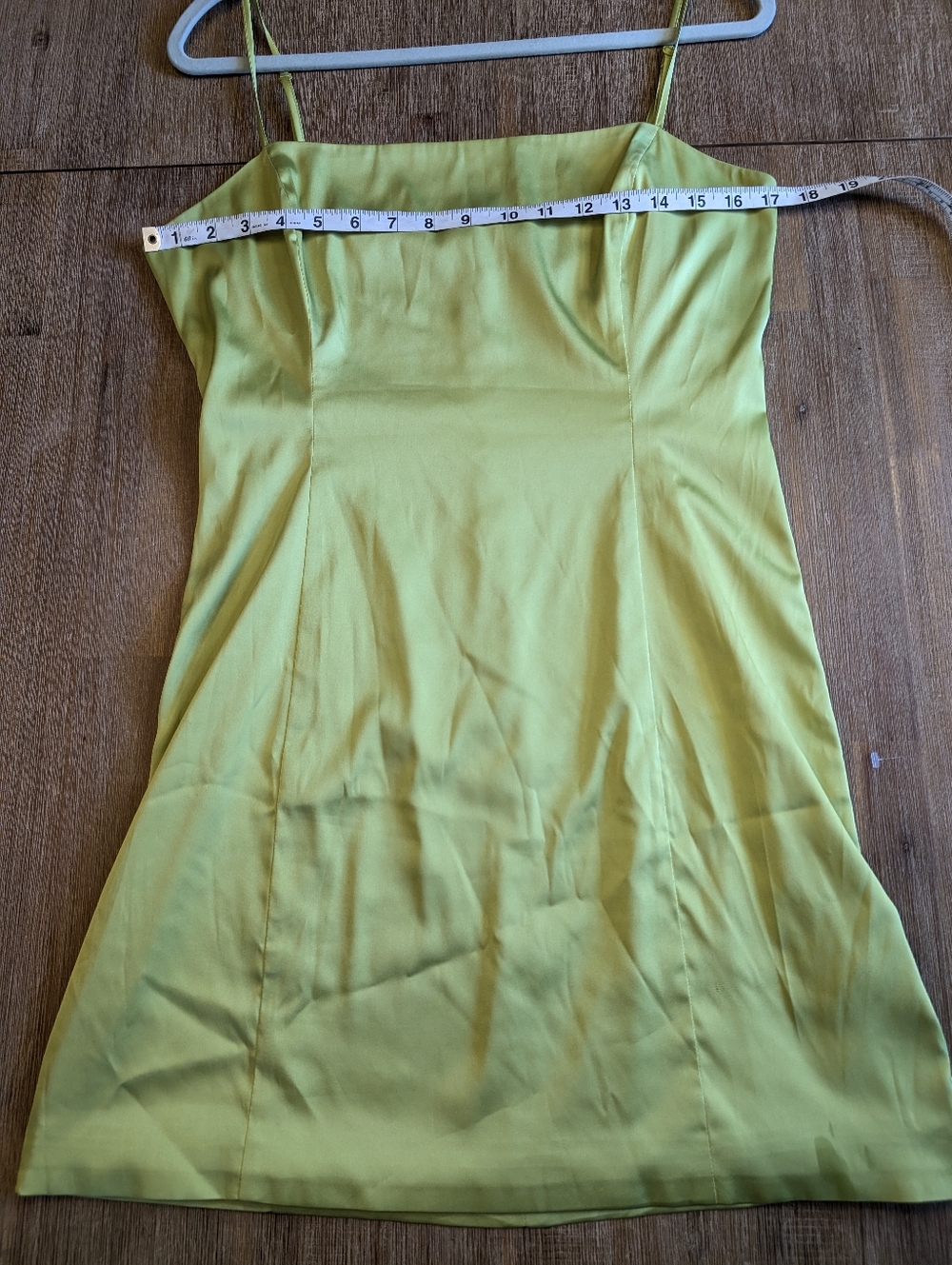 ARITZIA Sunday Best Shimmer Satin Mini Dress In Pear Green Size 12 - Picture 11 of 15